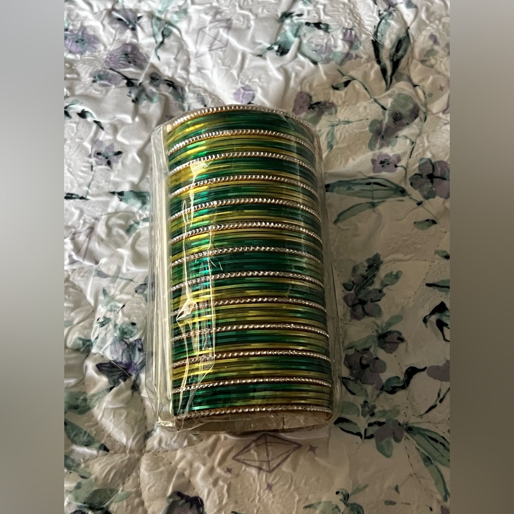 Green and Gold Bangles Set